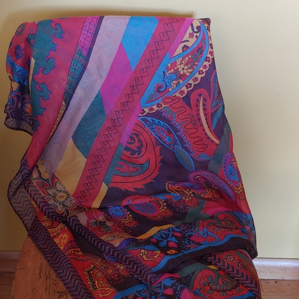 Shawl, scarf, dupatta